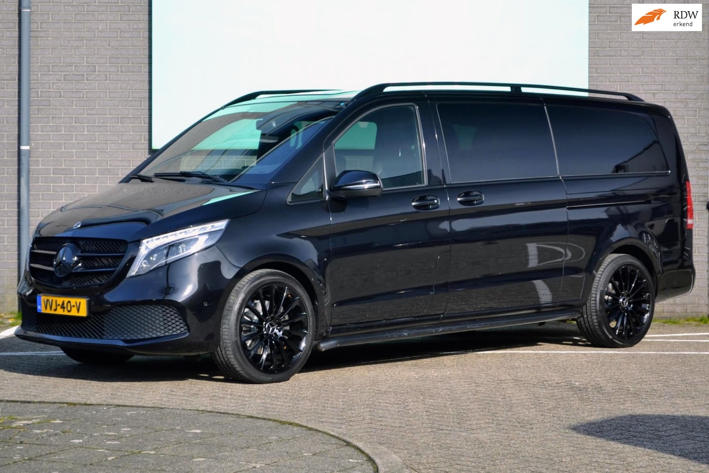 Mercedes-Benz V-klasse - 300d Extra Lang AUT TRKH Leder Clima Cruise CAM LED - AutoWereld.nl