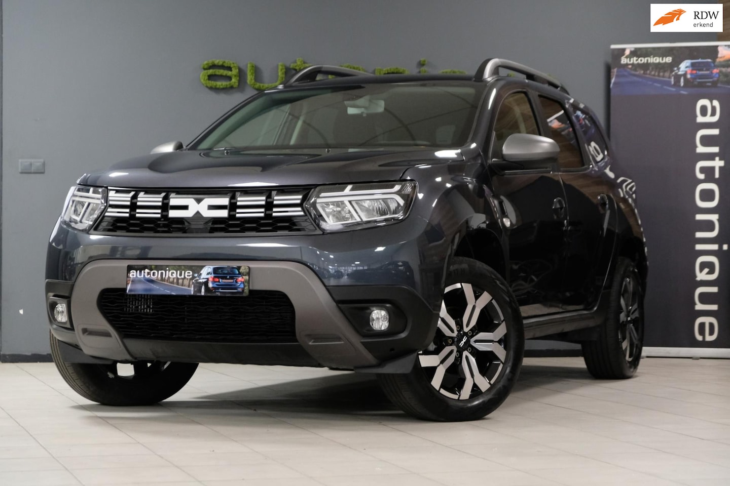 Dacia Duster - 1.3 TCe 130 Journey |29.120km| Camera/Navigatie/TREKHAAK 131pk! - AutoWereld.nl