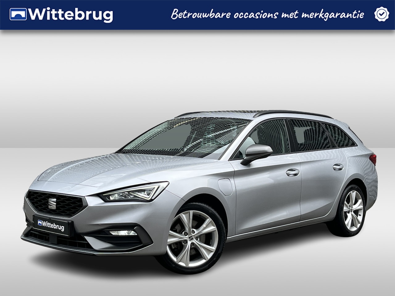 SEAT Leon Sportstourer - 1.4 TSI eHybrid PHEV 204PK FR Business Intense / Panoramadak / Parkeersensoren Achter / Ap - AutoWereld.nl