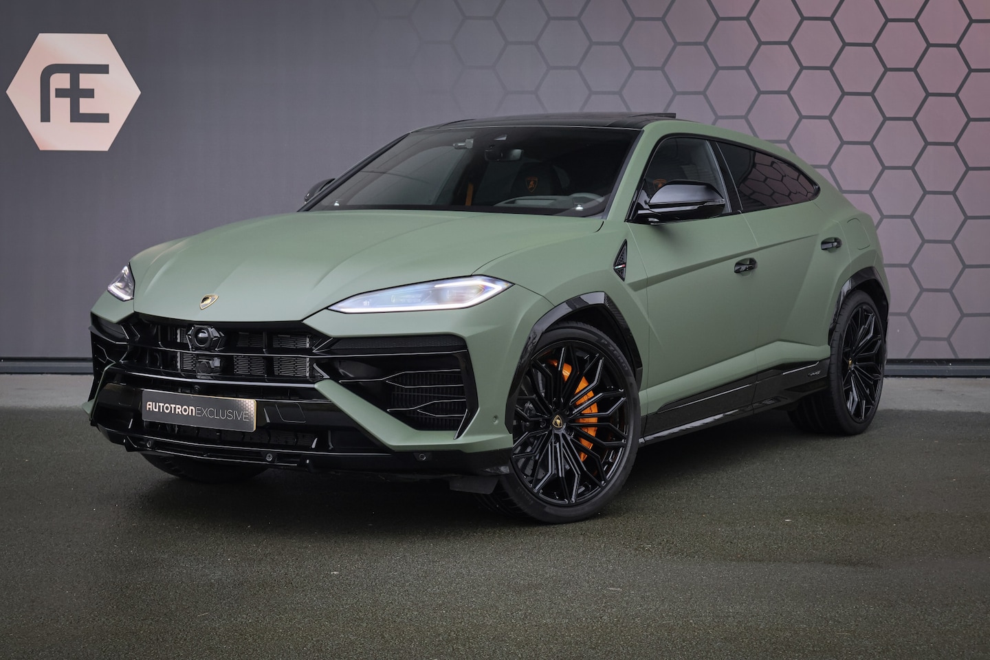 Lamborghini Urus - SE 4.0 V8 Hybrid | AKRAPOVIC | BTW-AUTO | FULL PPF + WRAP | B&O 3D ADVANCED | ACC | LAMBOR - AutoWereld.nl