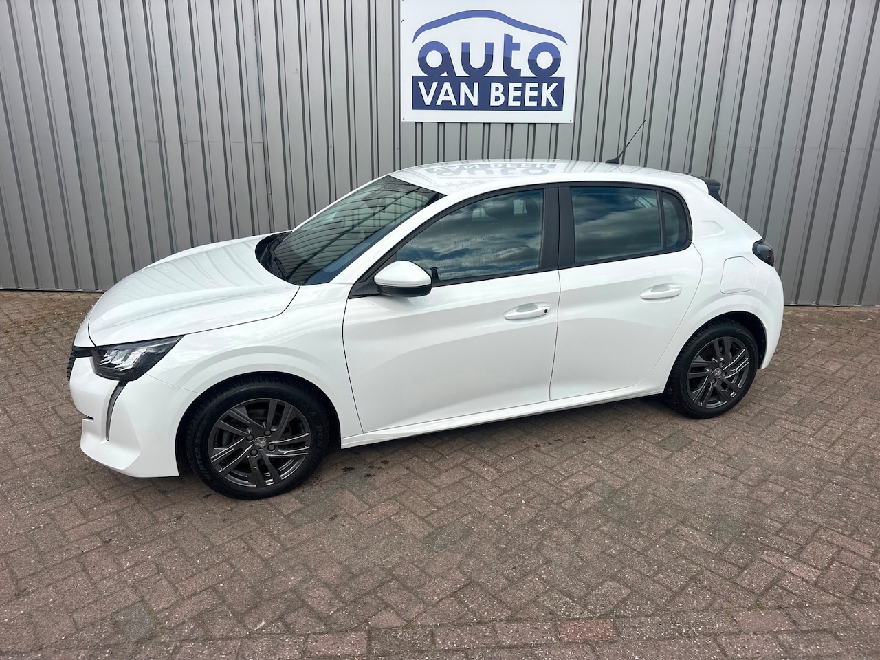 Peugeot 208 - 1.5 BlueHDi Blue Lease Active 1.5 BlueHDi Blue Lease Active - AutoWereld.nl