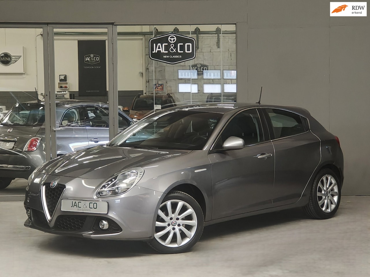 Alfa Romeo Giulietta - 1.4T Sprint Vol leder / Carplay / Led - AutoWereld.nl