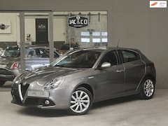 Alfa Romeo Giulietta - 1.4T Sprint Vol leder / Carplay / Led