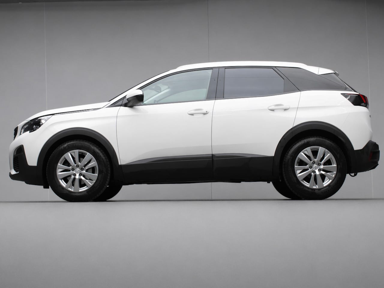 Peugeot 3008 - 1.2 PureTech Premium Sport (APPLE CARPLAY,NAVI,CAMERA,360 VIEW,CLIMATE,CRUISE,LED,GETINT,S - AutoWereld.nl