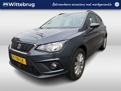 SEAT Arona - 1.0 TSI Style Business Intense Navigatie / Camera / Parkeersensoren / Airco (Clima) / App