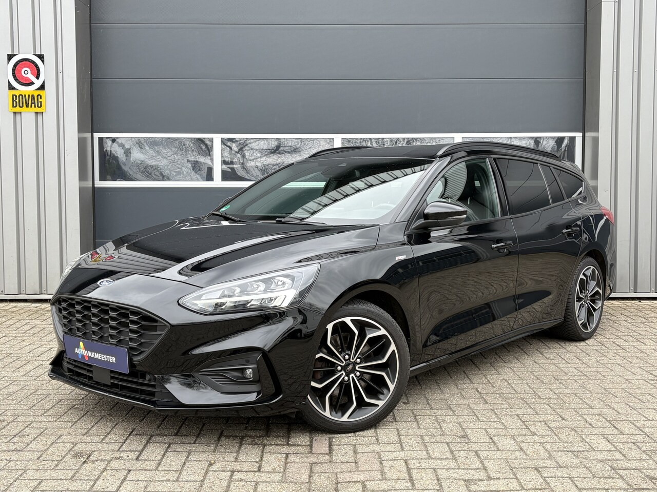 Ford Focus Wagon - 1.5 EcoBoost ST Line Business | Navi | Camera | Carplay/Android | All Season | 18'' | LED - AutoWereld.nl