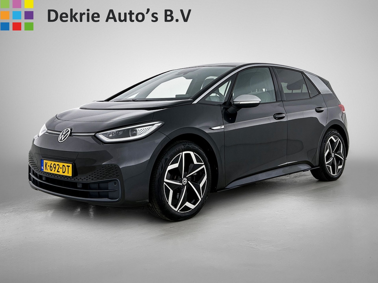 Volkswagen ID.3 - First Plus 58 kWh / Trekhaak / Pdc+Camera / Xenon / Airco-ecc / Radio multimedia / Navigat - AutoWereld.nl
