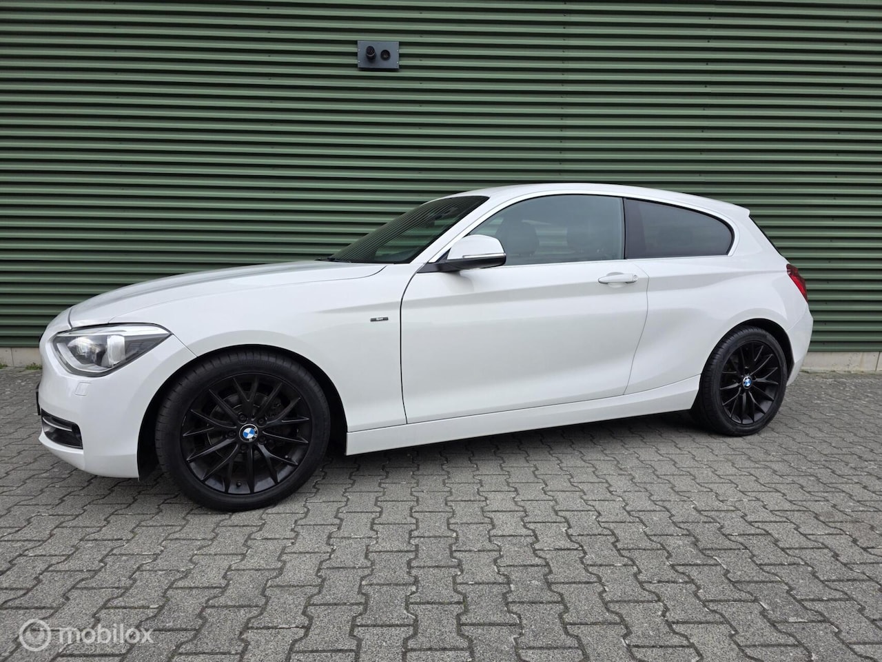 BMW 1-serie - 114i EDE Executive|Sport|Leer|M-Stuur|Netjes! - AutoWereld.nl