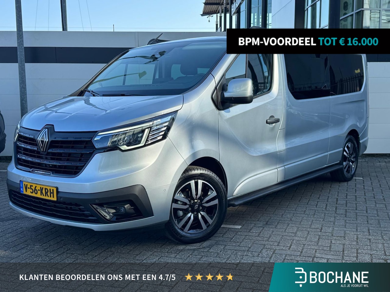 Renault Trafic - 2.0 Blue dCi 170 T30 L2H1 Anniversary DC | Automaat | Trekhaak | Clima | Navi | LM-velgen - AutoWereld.nl