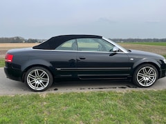 Audi A4 Cabriolet - 1.8 Turbo Advance S-Line