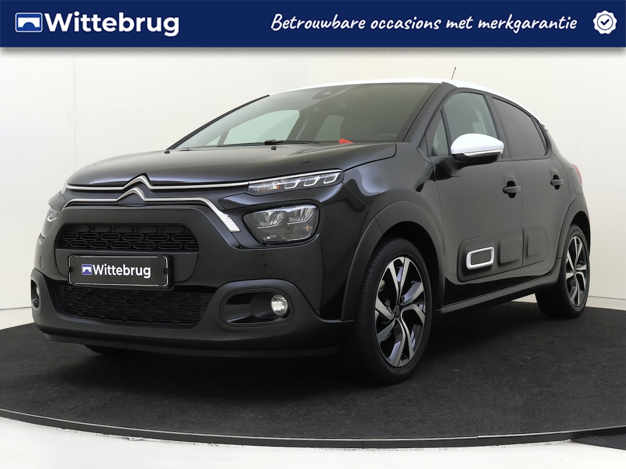 Citroën C3 - 1.2 PureTech Shine I NAVIGATIE I ACHTERUITRIJCAMERA I PARKEERSENSOREN ACHTER I L.M. VELGEN - AutoWereld.nl