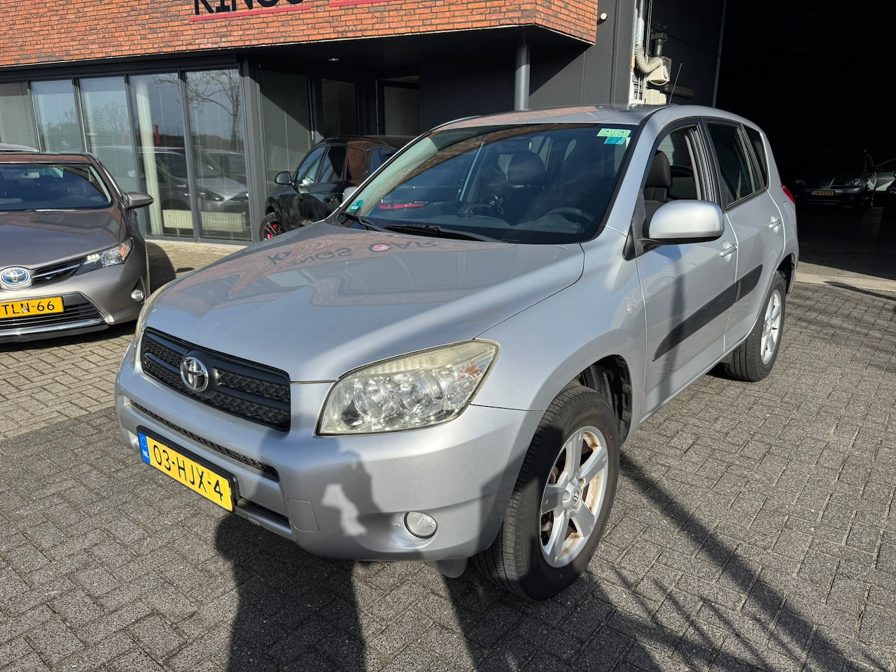 Toyota RAV4 - 2.0 VVTi Linea Sol 4X4 CLIMA TREKHAAK DEALER ONDERHOUDEN ORIG NL NAP - AutoWereld.nl