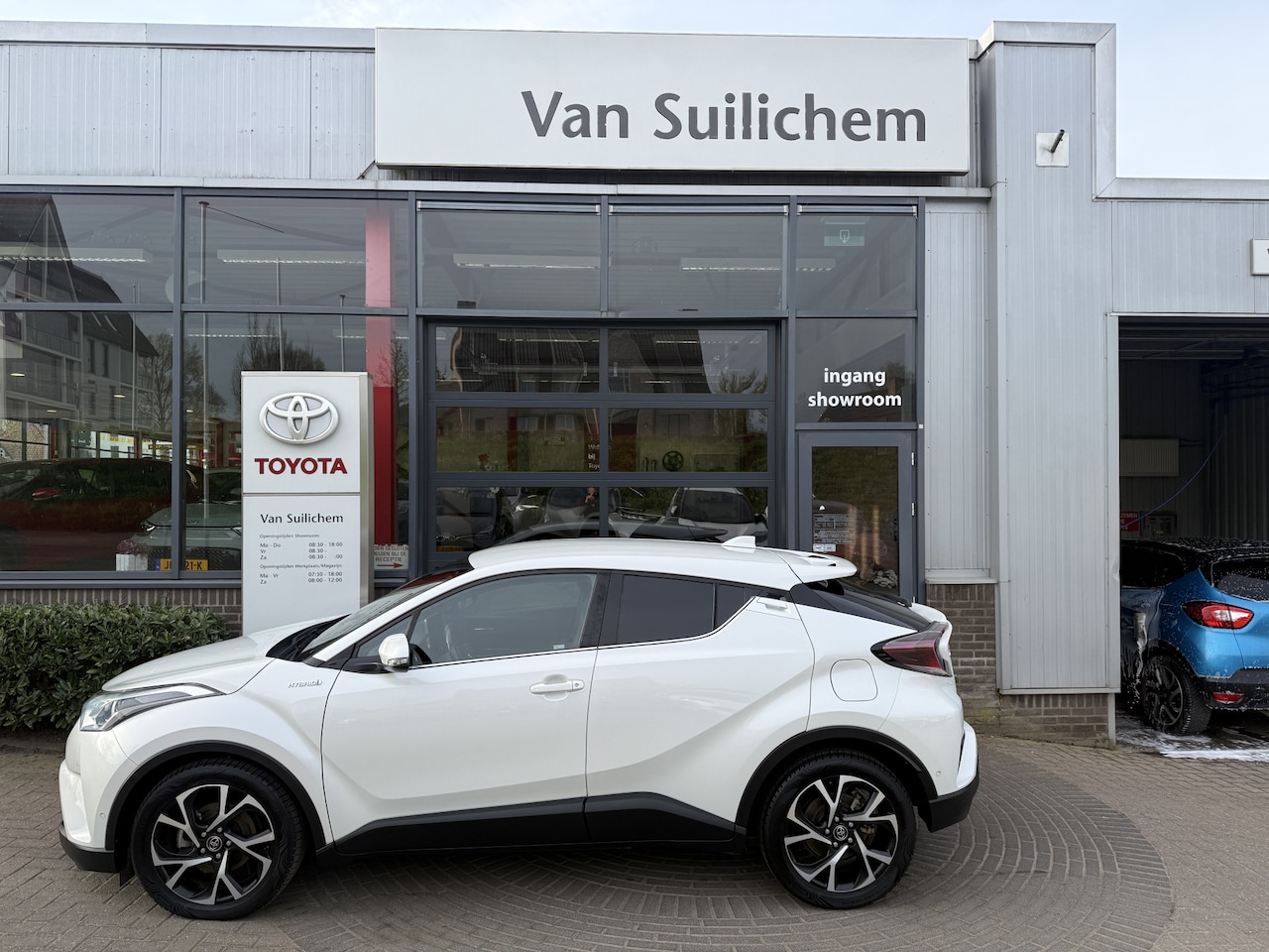 Toyota C-HR - 1.8 Hybrid Business Intro 1.8 Hybrid Business Intro - AutoWereld.nl