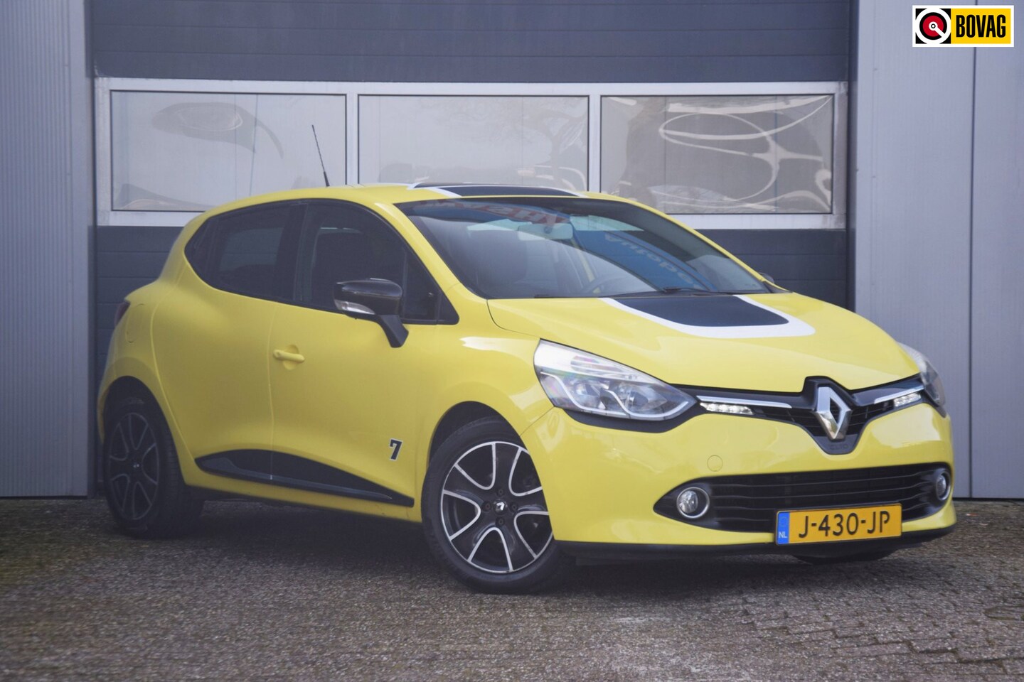 Renault Clio - 0.9 TCe Expression + PACK INTRODUCTION/LICHTMETALEN VELGEN 16"/MISTLAMPEN VOOR - AutoWereld.nl