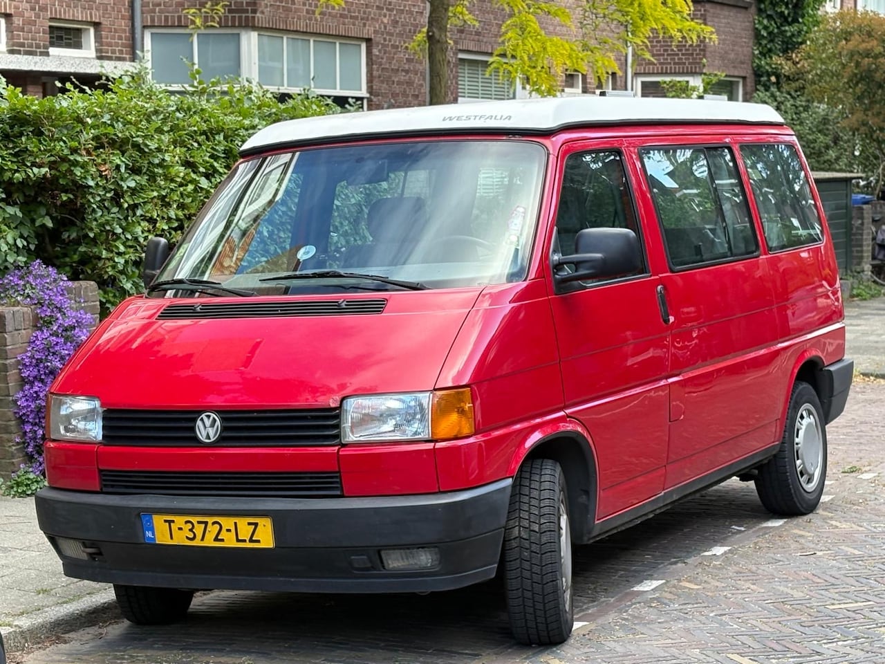 VOLKSWAGEN KOMBI B 81 KW E2