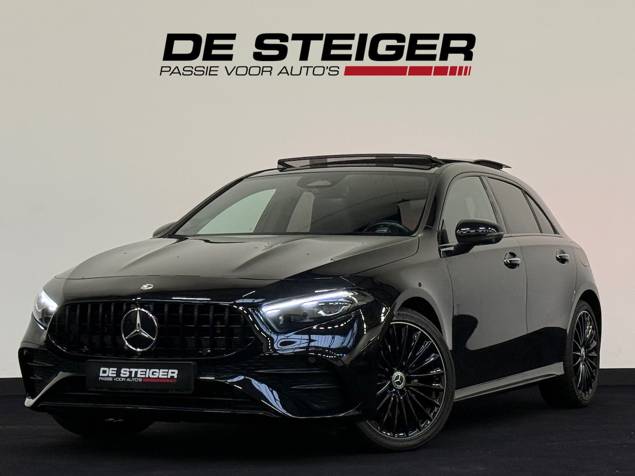 Mercedes-Benz A-klasse - 250 e AMG Blackpack Pano Memory 360 Sfeer - AutoWereld.nl