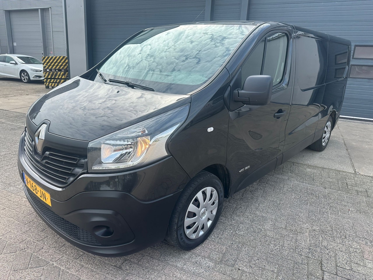 Renault Trafic - 1.6 dCi T29 L2H1 Comfort 1.6 dCi T29 L2H1 Comfort - AutoWereld.nl