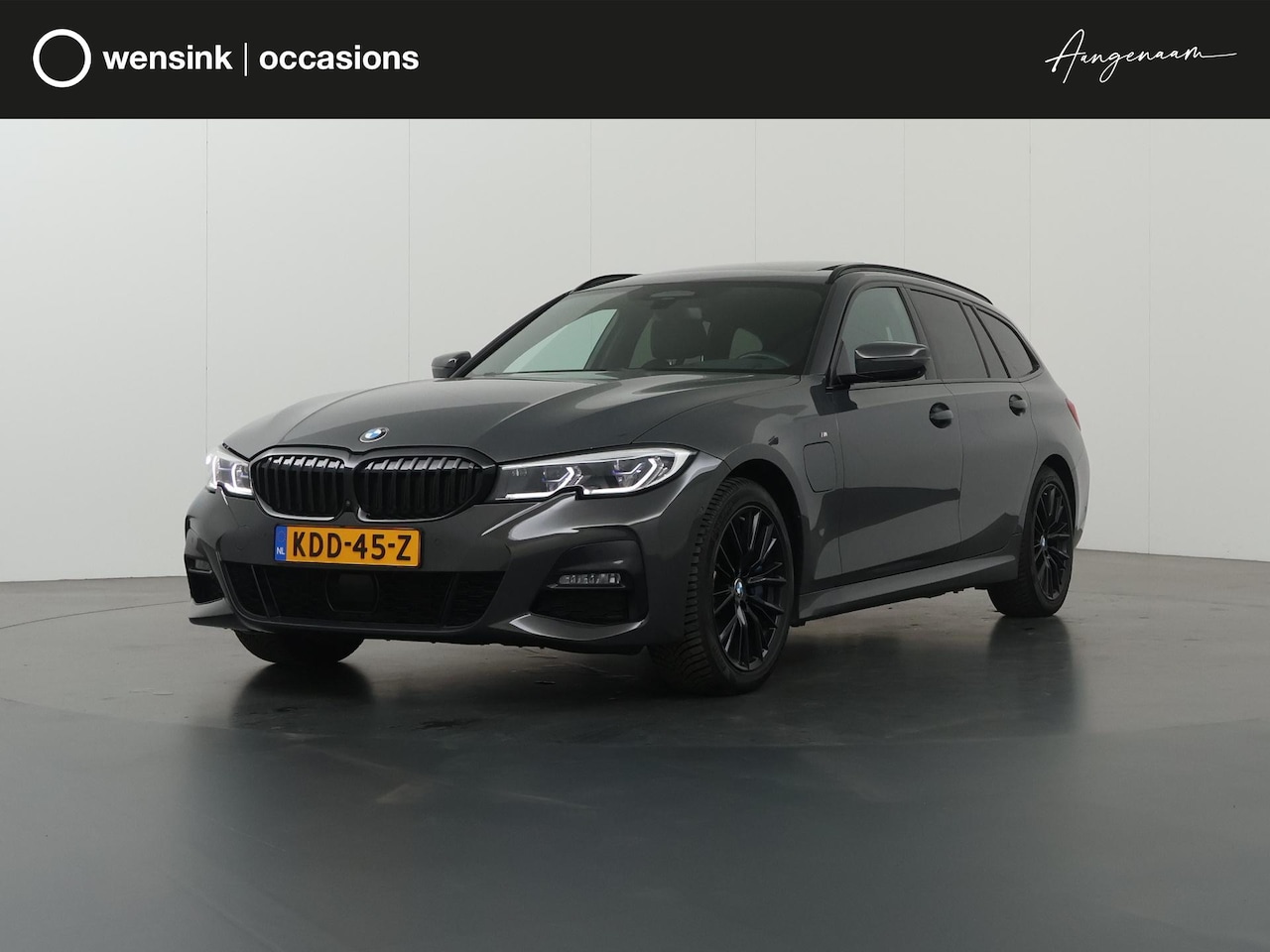 BMW 3-serie Touring - 330e | M-Pakket | Shadow Line | LED | Panoramadak | Sportstoelen | Stoelverwarming V+ A | - AutoWereld.nl