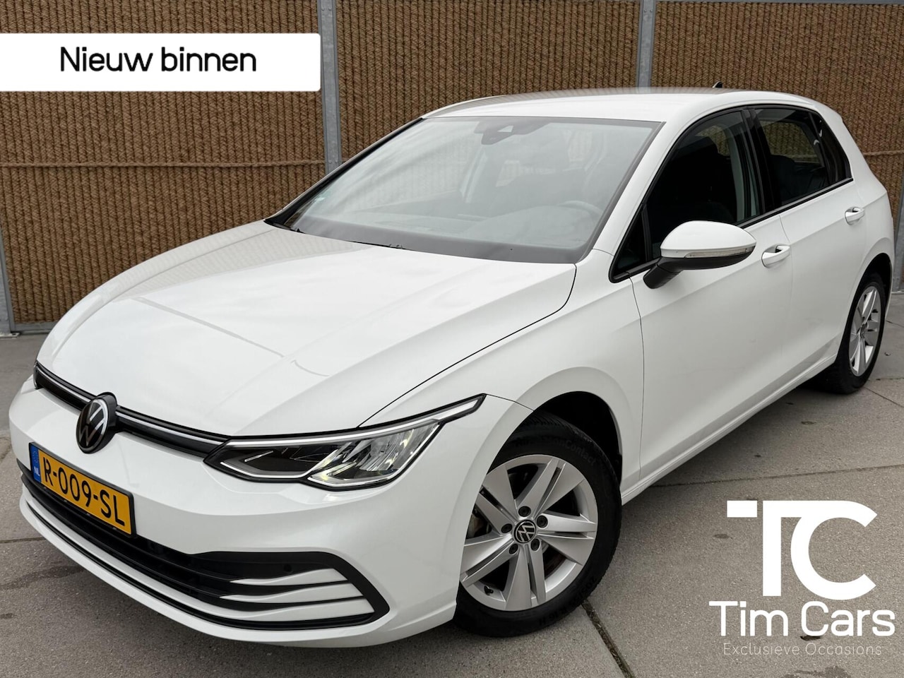 Volkswagen Golf - 1.0 TSI Life Business Stoel- en stuurverwarming | LED verlichting | Adaptieve cruise contr - AutoWereld.nl