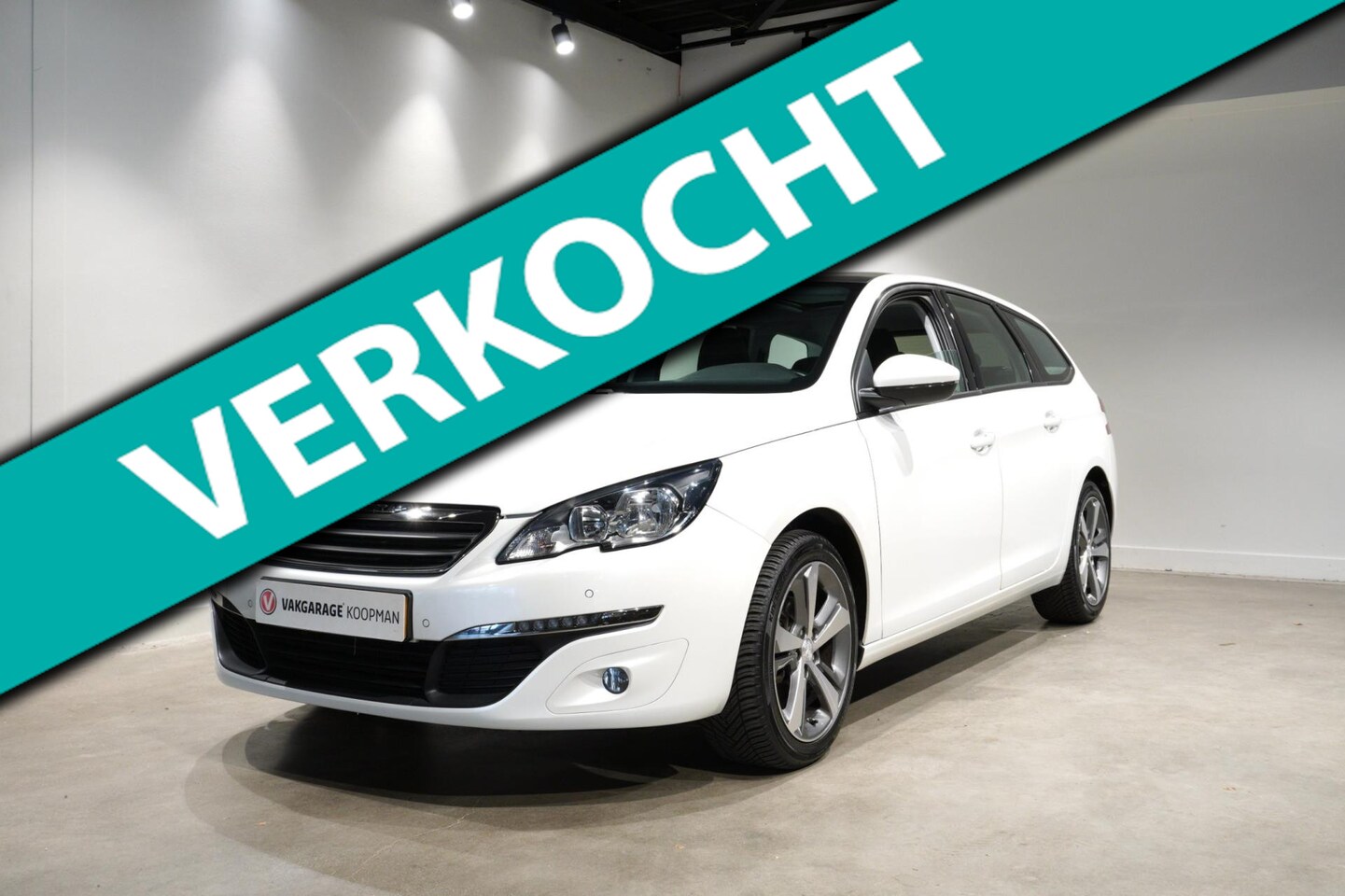 Peugeot 308 - 1.2 PureTech Allure Clima, Pano, Navi, Cruise - AutoWereld.nl