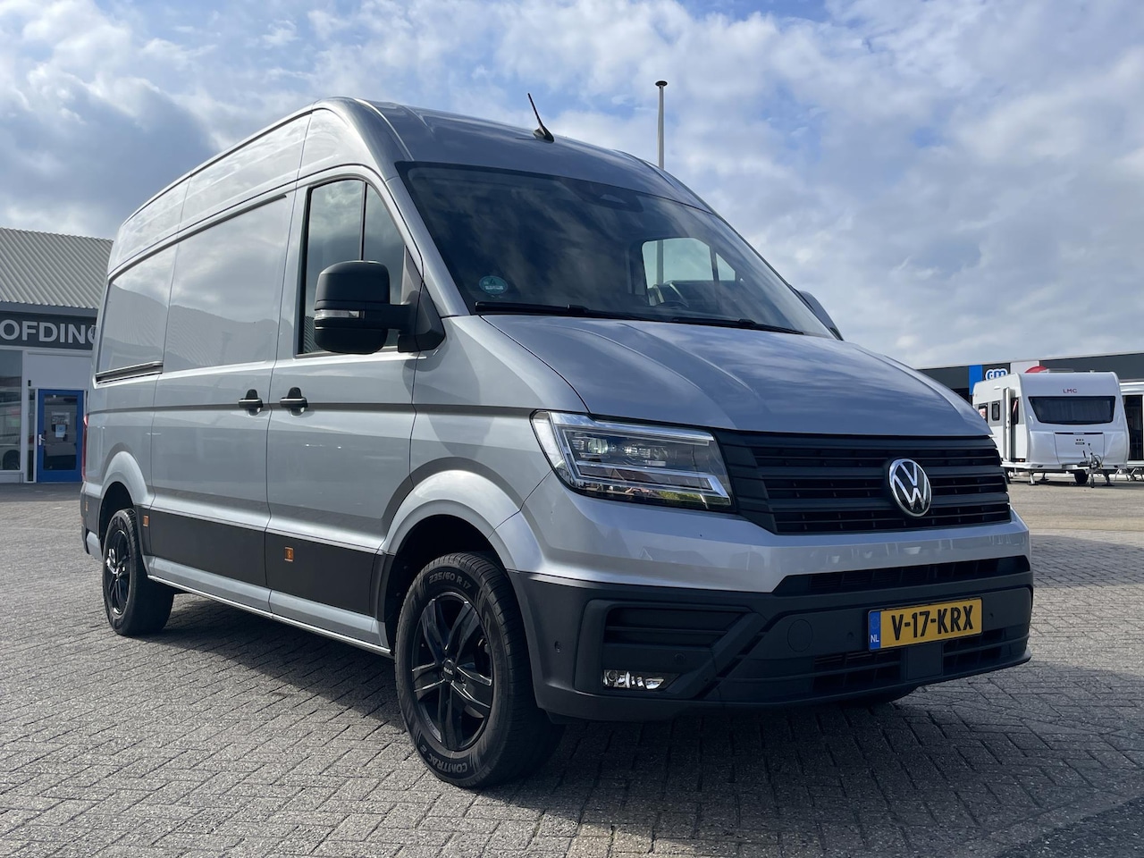 Volkswagen Crafter - 35 2.0 TDI L3H3 Exclusive 35 2.0 TDI L3H3 Exclusive - AutoWereld.nl