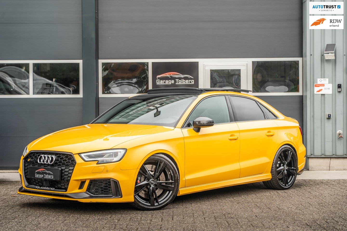 Audi RS3 - Quattro 2.5-400PK, panoramadak, virtueel cockpit en heeft maar 29070 km gelopen. Officiele - AutoWereld.nl