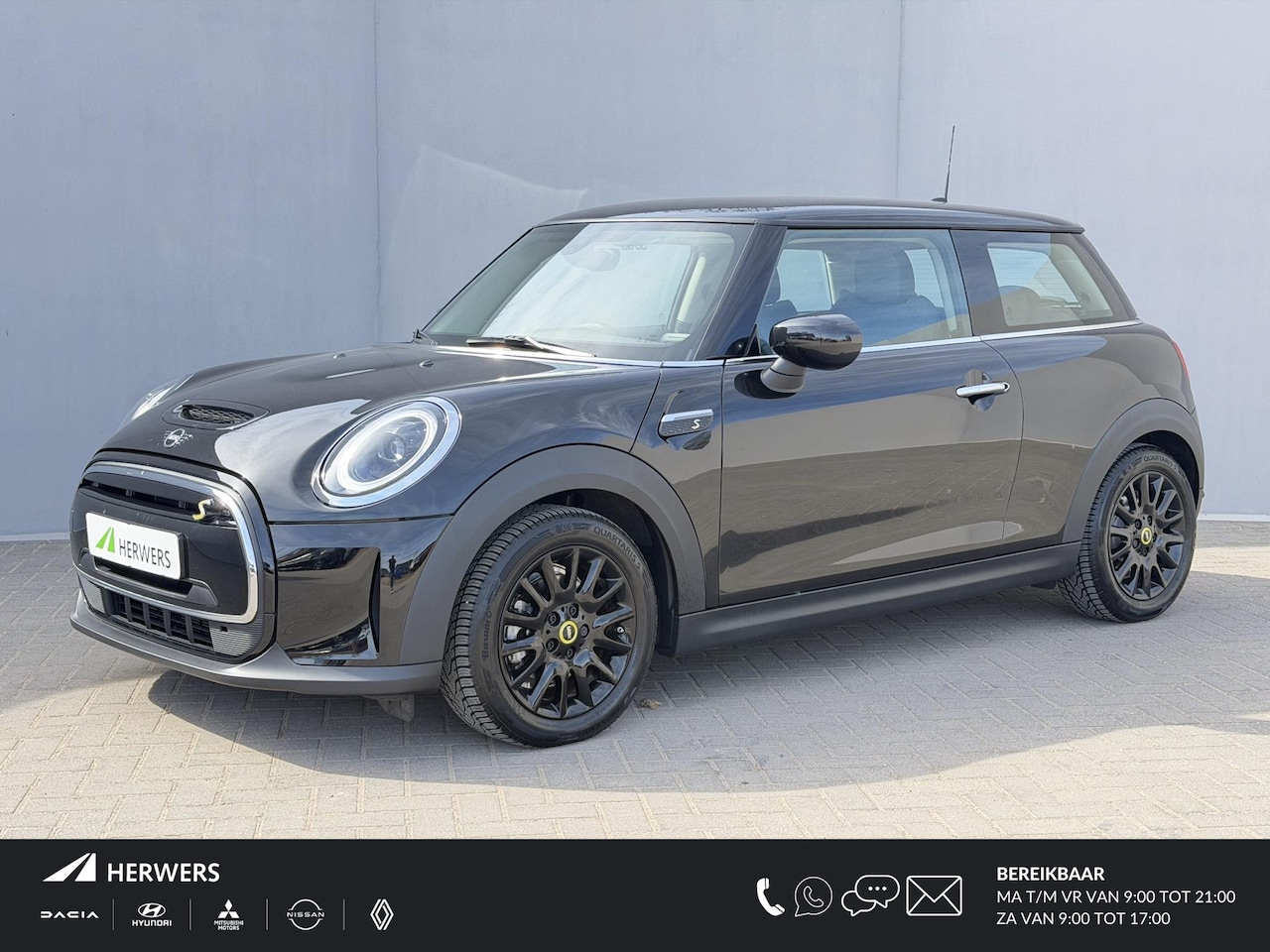 MINI Mini-Electric - Cooper SE 33 kWh Automaat / Accu SOH 96% / Navigatie / Cruise Control / Stoel Verwarming / - AutoWereld.nl