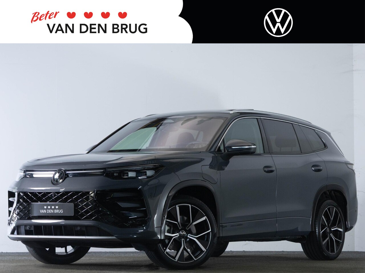 Volkswagen Tayron - R-Line 1.5 eHybrid 204 PK | LED Matrix IQ | Panoramadak | 360 Camera | Keyless | Head-Up | - AutoWereld.nl