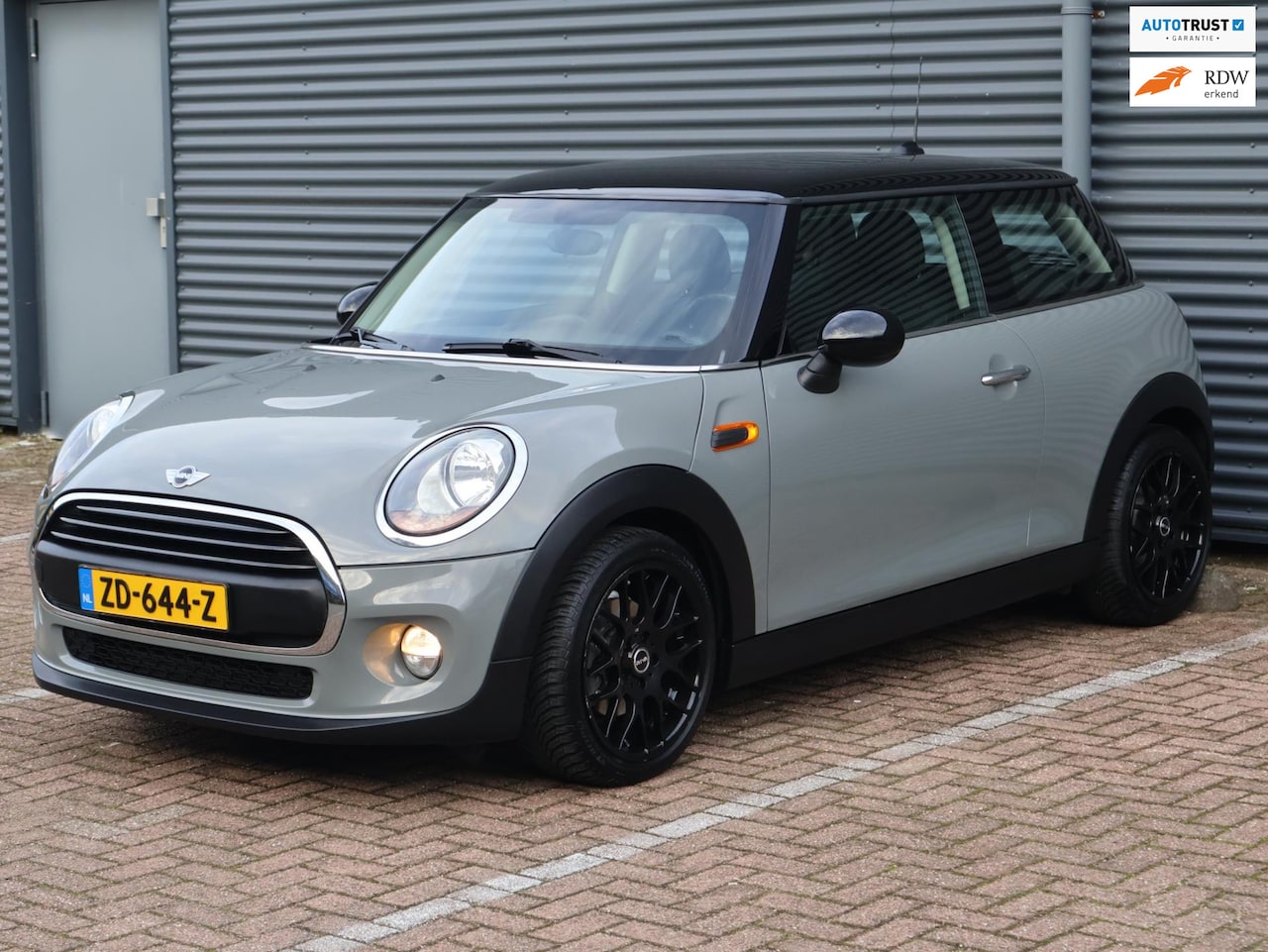 MINI One - Mini 1.2 Salt Business|Keyless|Nav|PDC|LMV|Automaat - AutoWereld.nl