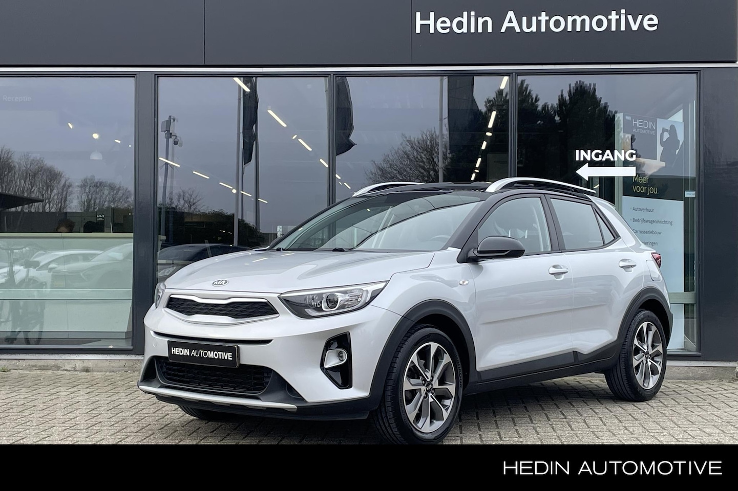 Kia Stonic - 1.0 T-GDi 100PK DynamicLine | Navigatie | Camera  | Cruise control | Carplay | PDC | LMV 1 - AutoWereld.nl