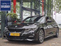BMW 3-serie - 318i High Executive | M Sport Pack | PDC+Camera | Climate | Panoramadak | Leder |