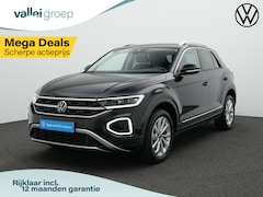 Volkswagen T-Roc - 1.5 TSI 150 pk DSG Style | Trekhaak | Park Assist | Stoelverwarming | Adaptive Cruise | Er