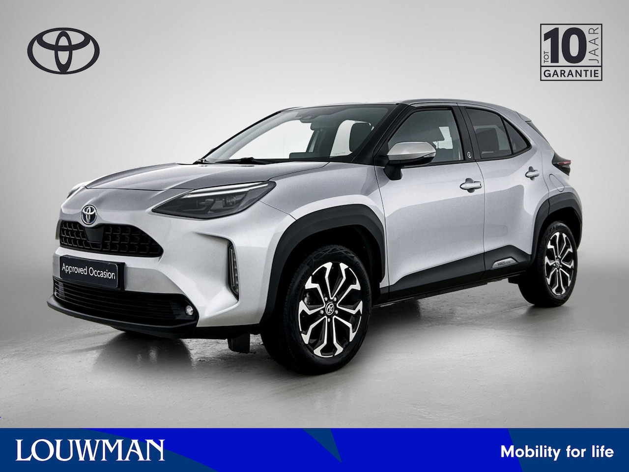 Toyota Yaris Cross - 1.5 Hybrid Dynamic + Winter Pakket | Dealeronderhouden | Stoelverwarming | Stuurverwarming - AutoWereld.nl