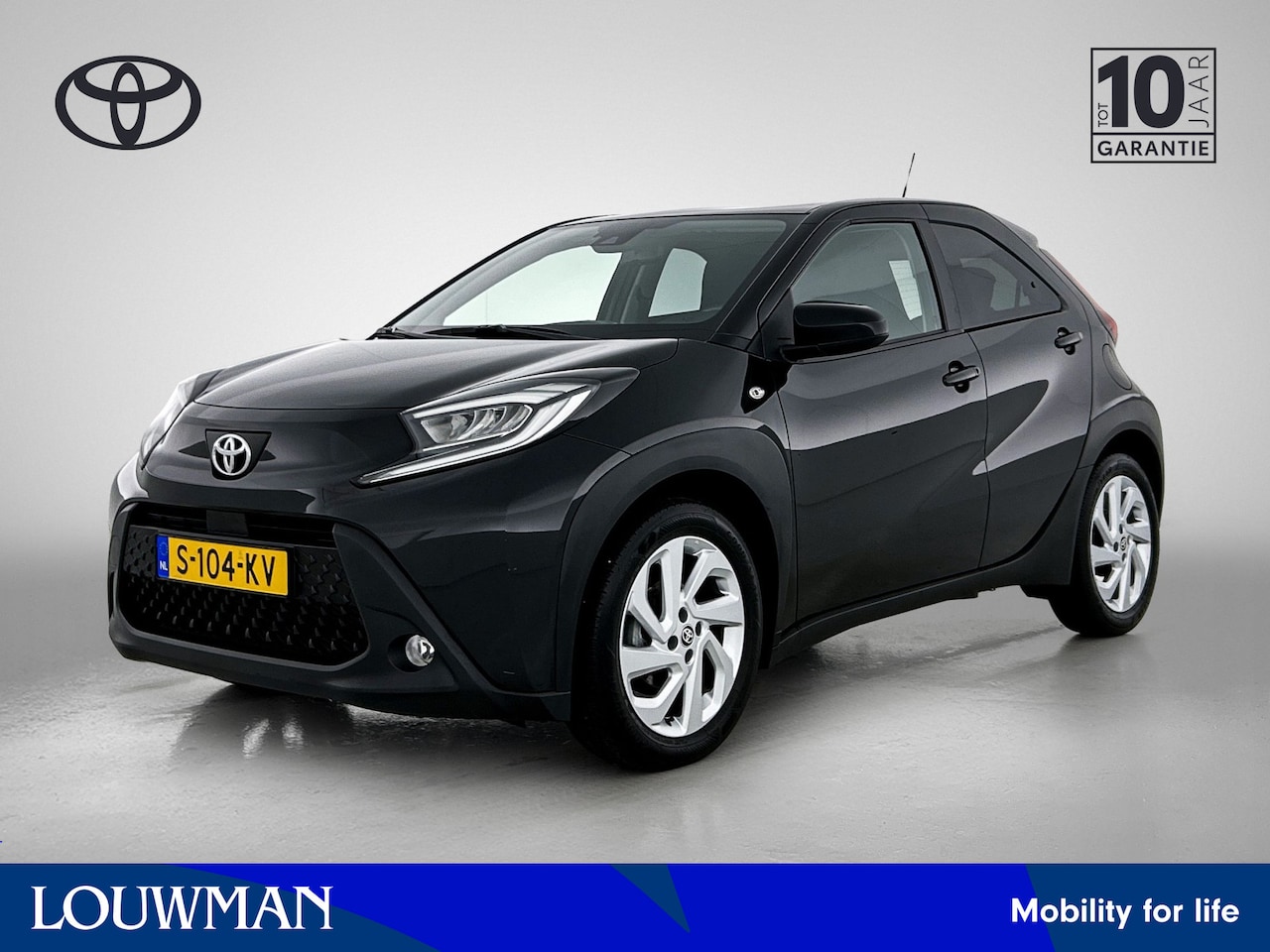 Toyota Aygo X - 1.0 VVT-i MT first | Dealeronderhouden | Achteruitrijcamera | 1e Eigenaar | - AutoWereld.nl