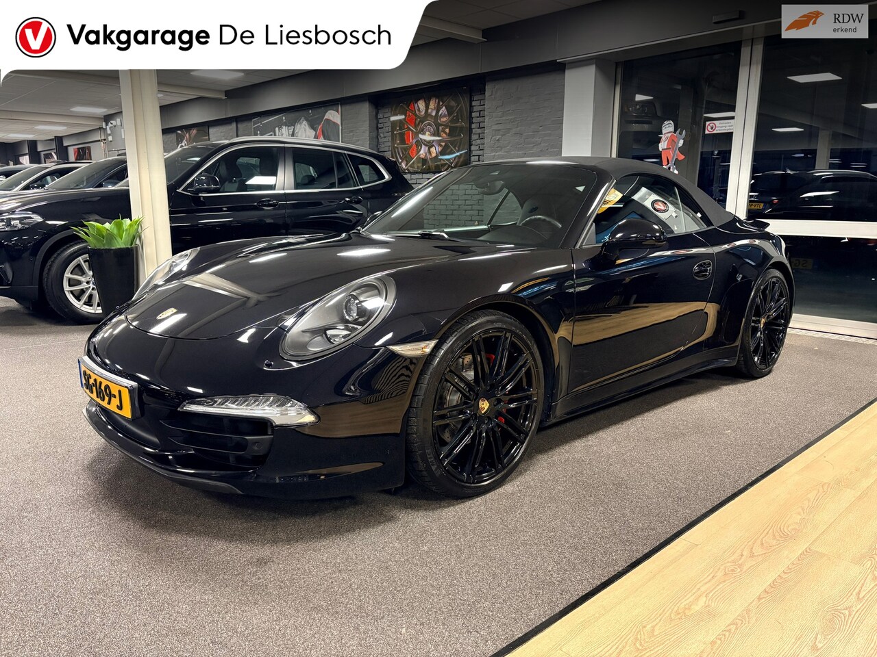 Porsche 911 Cabrio - 3.8 Carrera 4S 400pk / sportchrono / Leder-pakket / Bose / sportstoelen / Navigatie / - AutoWereld.nl