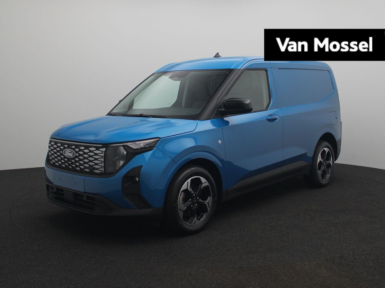 Ford E-Transit - Cour Limited 44 kWh | UIT VOORAAD LEVERBAAR | trekhaak | 0,99% financiallease | Adaptieve - AutoWereld.nl