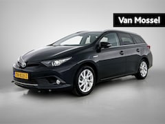 Toyota Auris - 1.8 Hybrid Dynamic Go | PANORAMADAK | TREKHAAK | ACHTERUITRIJCAMERA | CLIMATE CONTROL | CR