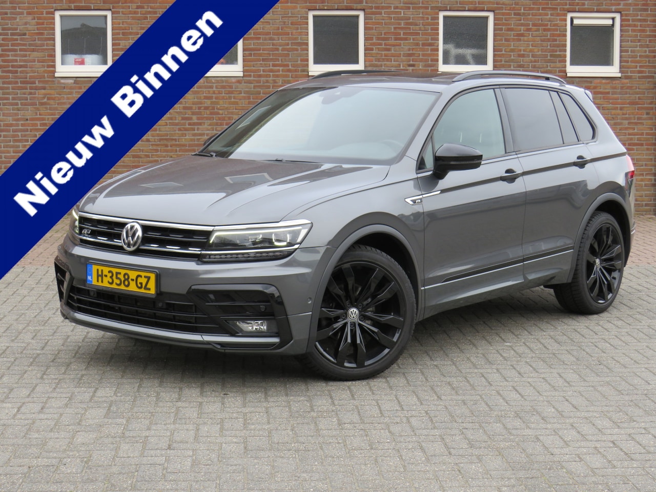 Volkswagen Tiguan - 1.5 TSI 150Pk DSG Highline Business R * Rijklaarprijs incl. garantie * R-Line * Pano-dak * - AutoWereld.nl