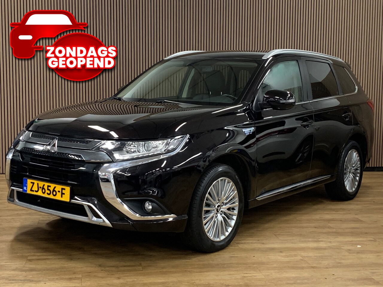 Mitsubishi Outlander - 2.4 PHEV Pure+|100000KM|Camera|Carplay| - AutoWereld.nl