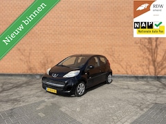Peugeot 107 - 1.0-12V 2011 Millesim 200 149DKM | NAP | AIRCO