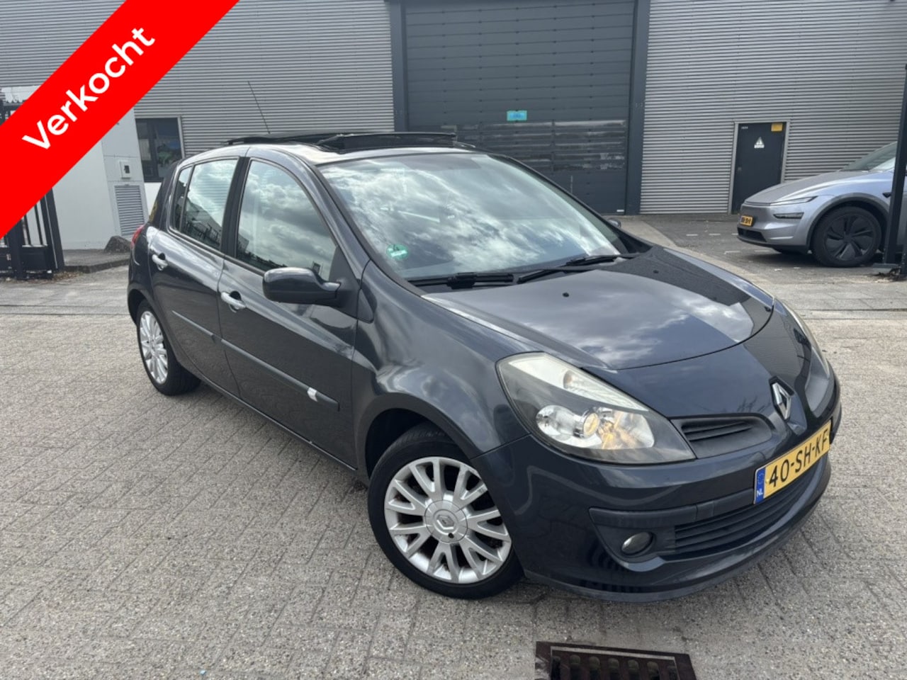 Renault Clio - 1.4 Dynam. Pano Elek Cruise Airco Lage KM - AutoWereld.nl