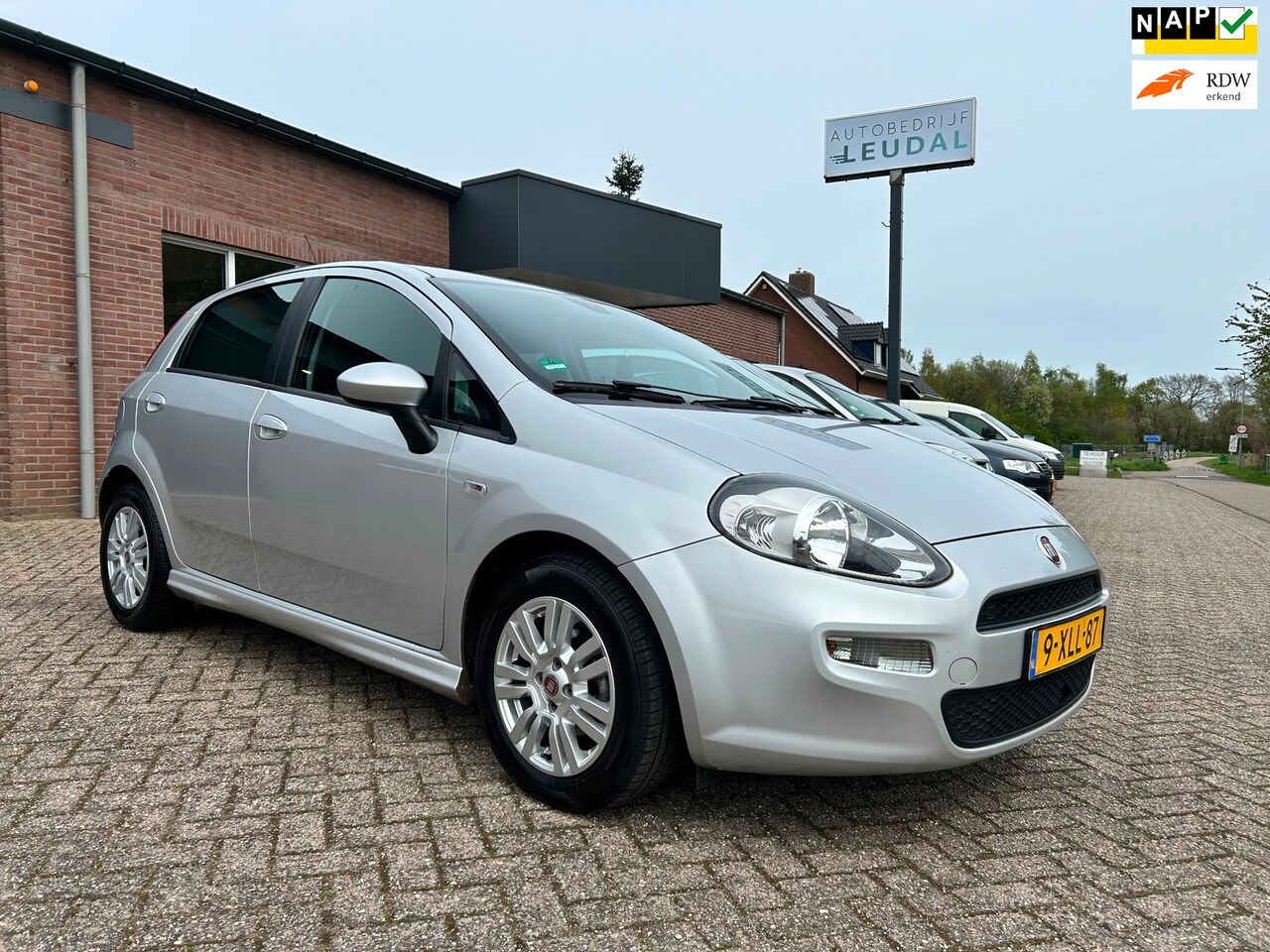 Fiat Punto Evo - 0.9 TwinAir Street // 74.000 km NAP !! - AutoWereld.nl