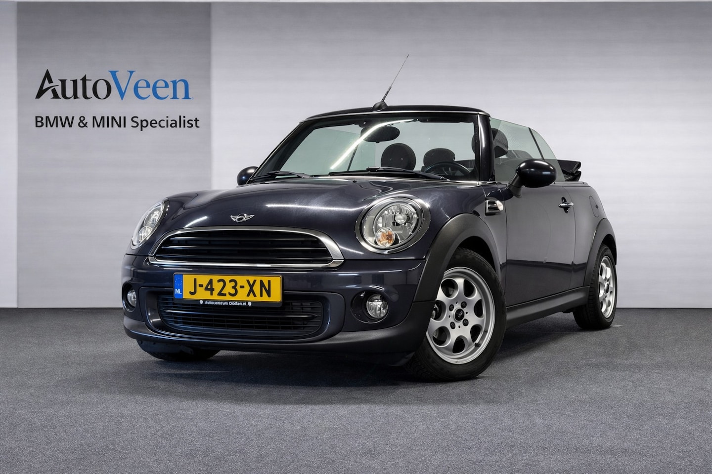 MINI Cabrio - Mini 1.6 One Salt (STOELVERWARMING, NAVI, HALF LEDER, PARKEERSENSOREN, GOED ONDERHOUDEN) - AutoWereld.nl
