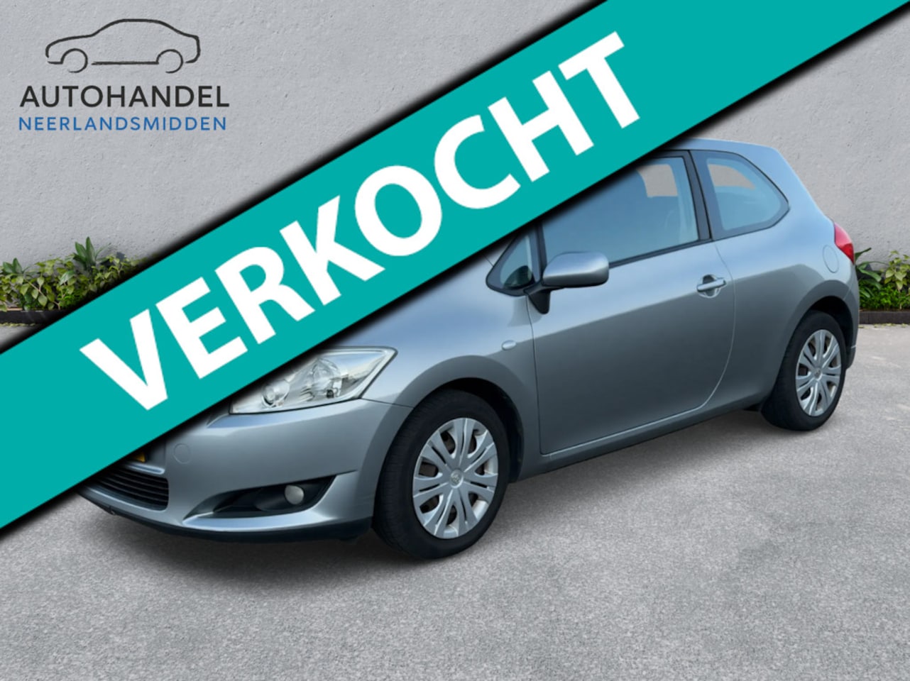 Toyota Auris - 1.6 Aspiration airco cruise navi - AutoWereld.nl