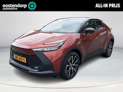 Toyota C-HR - 2.0 Plug-in Hybrid 220 Dynamic *STOEL EN STUURWIELVERWARMING/ DODEHOEK DETECTIE/ PARKEERSE