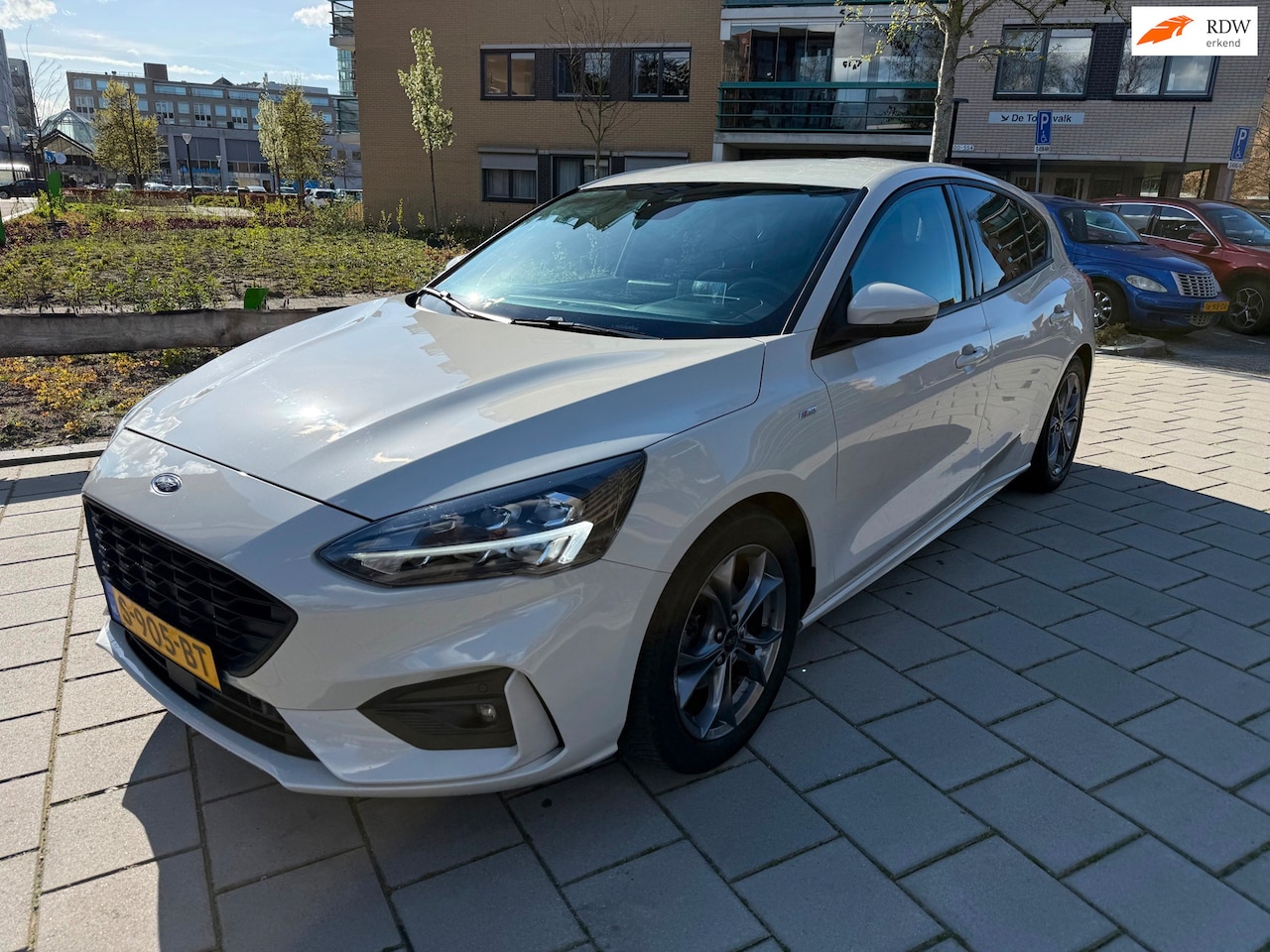Ford Focus - 1.0 EcoBoost | ST Line X Business | Head Up Display | Stoel en Stuurverwarming - AutoWereld.nl