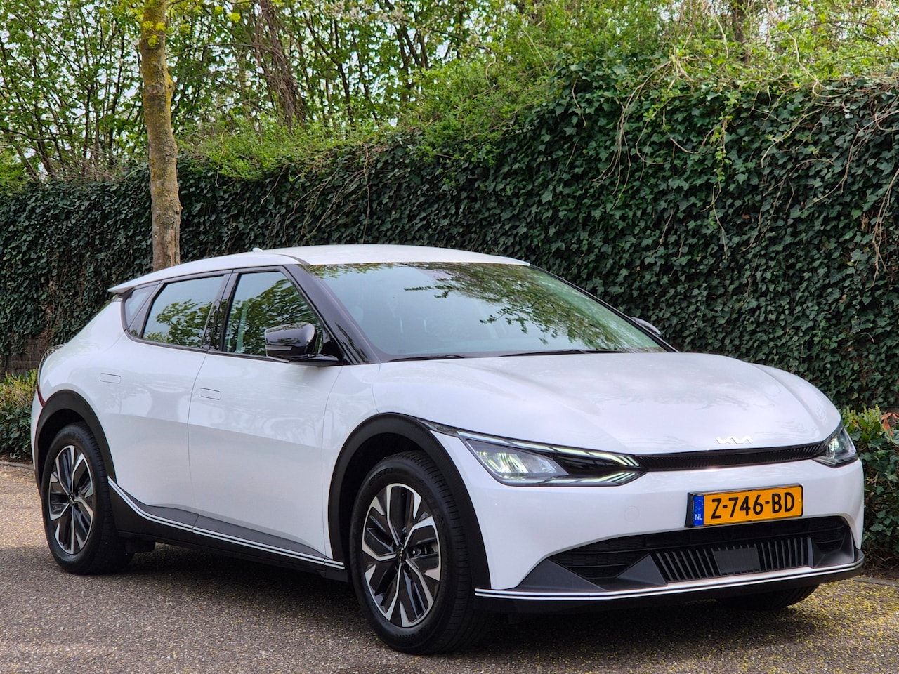 Kia EV6 - 58kWh CarPlay LED NAP NL Trekhaak ZUINIG Light 58 kWh - AutoWereld.nl