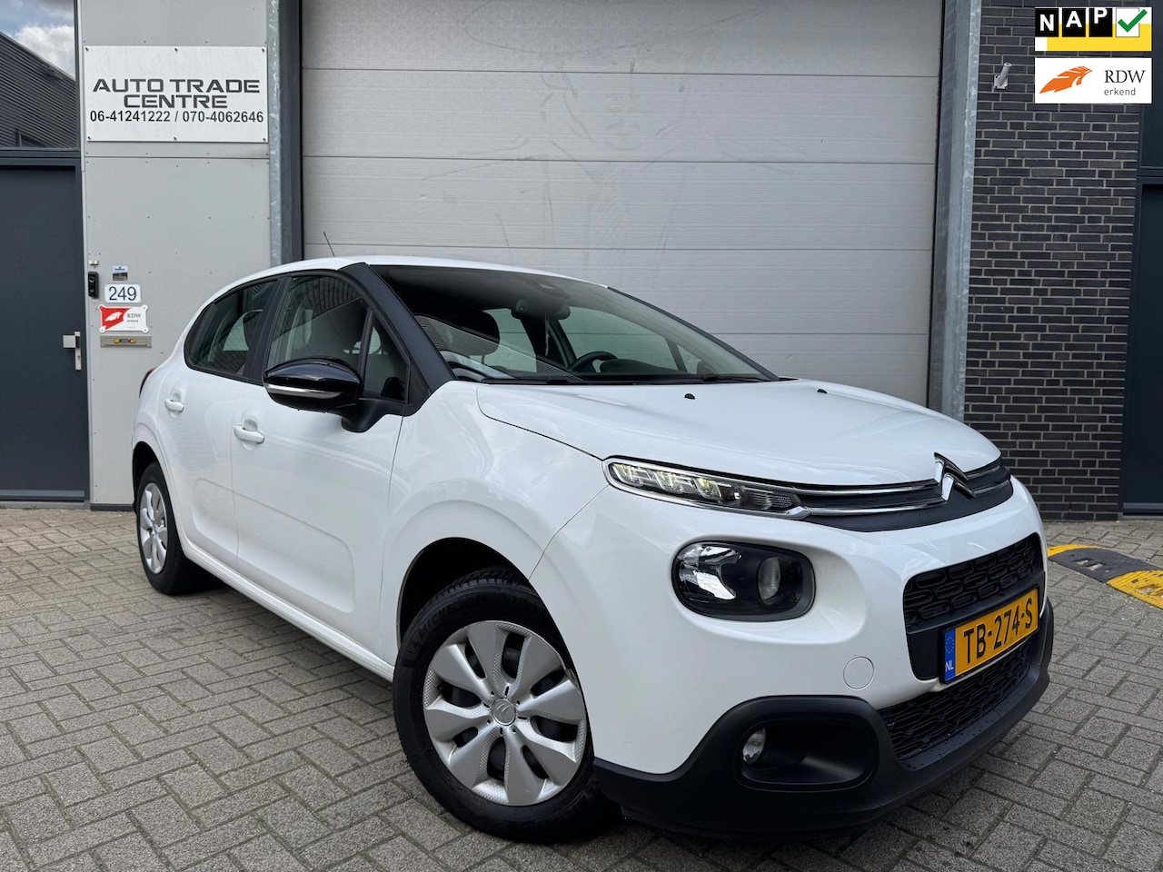 Citroën C3 - 1.2 PureTech Feel 105g [Carplay | Cruise | PDC | Rijstrooksensor | Grootlichtassistent | N - AutoWereld.nl
