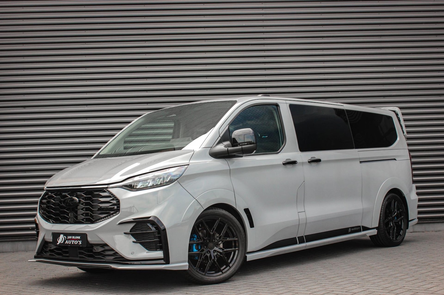 Ford Transit Custom - 320 2.0 TDCI L2H1 MSRT DC DUBBEL CABINE MEGA LAGE BIJTELLING / KUIPSTOELEN / DIRECT RIJDEN - AutoWereld.nl