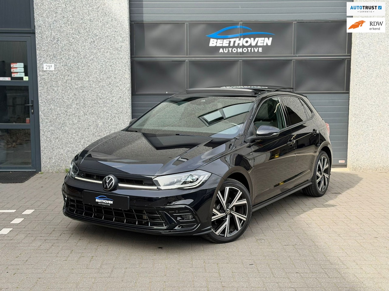 Volkswagen Polo - 1.0 TSI R-Line |Pano|Keyless|Camera| Carplay| - AutoWereld.nl